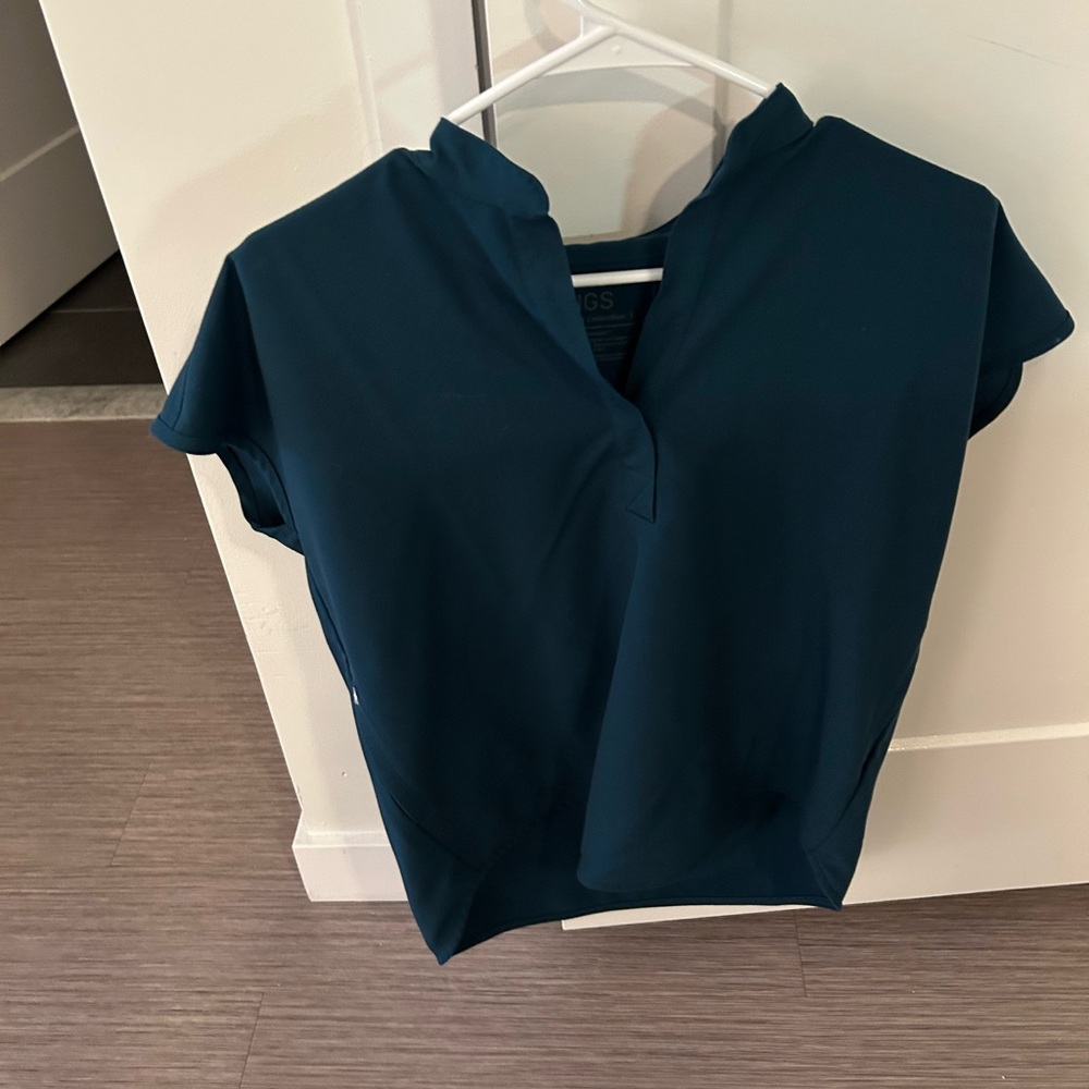 Figs Caribbean Blue Scrub Set